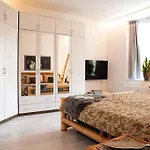 Md-7 Lutherstrasse 15 - Luxus-Wasserbett-Smarttv-Terrasse-2Schlafzimmer