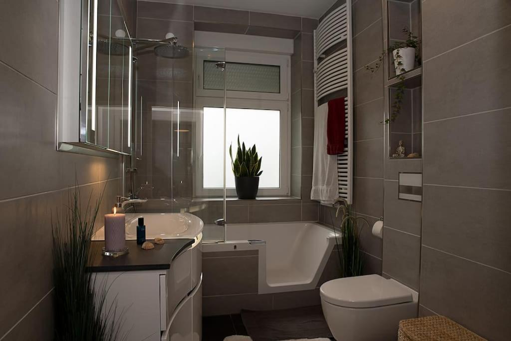 Apartment *new*luxus-wasserbett-smarttv-terrasse Magdeburg